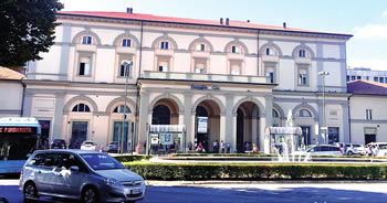 Perugia. Due stazioni ferroviarie bisognose di cure